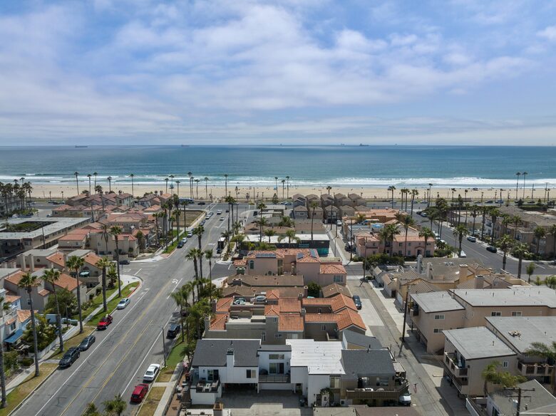 Contemporary Huntington Beach Getaway - Huntington Beach, California