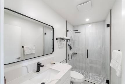 Contemporary Huntington Beach Getaway - Huntington Beach, California