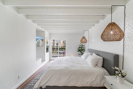 Contemporary Huntington Beach Getaway - Huntington Beach, California