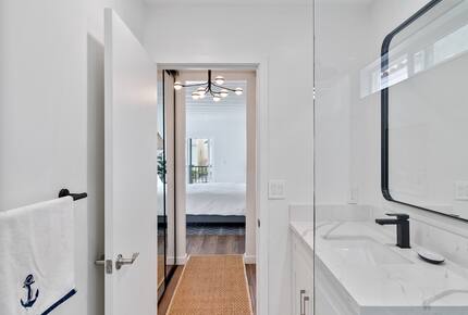 Contemporary Huntington Beach Getaway - Huntington Beach, California