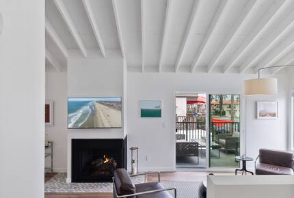 Contemporary Huntington Beach Getaway - Huntington Beach, California