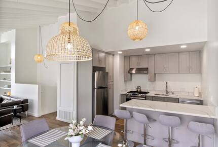 Contemporary Huntington Beach Getaway - Huntington Beach, California