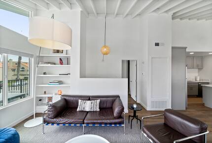 Contemporary Huntington Beach Getaway - Huntington Beach, California