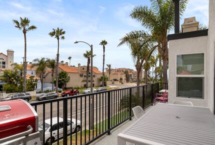 Contemporary Huntington Beach Getaway - Huntington Beach, California