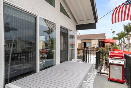 Contemporary Huntington Beach Getaway - Huntington Beach, California