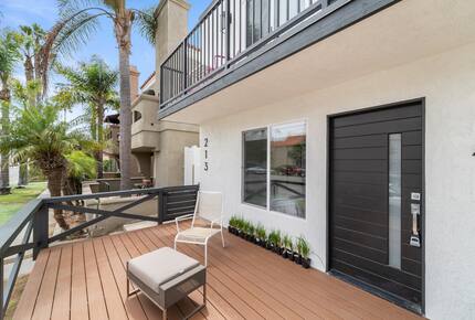 Contemporary Huntington Beach Getaway - Huntington Beach, California