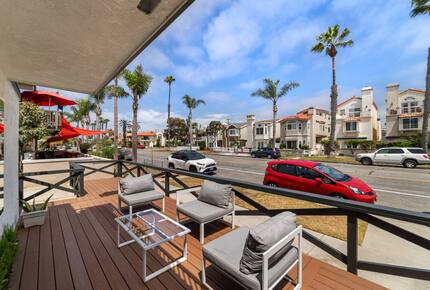 Contemporary Huntington Beach Getaway - Huntington Beach, California