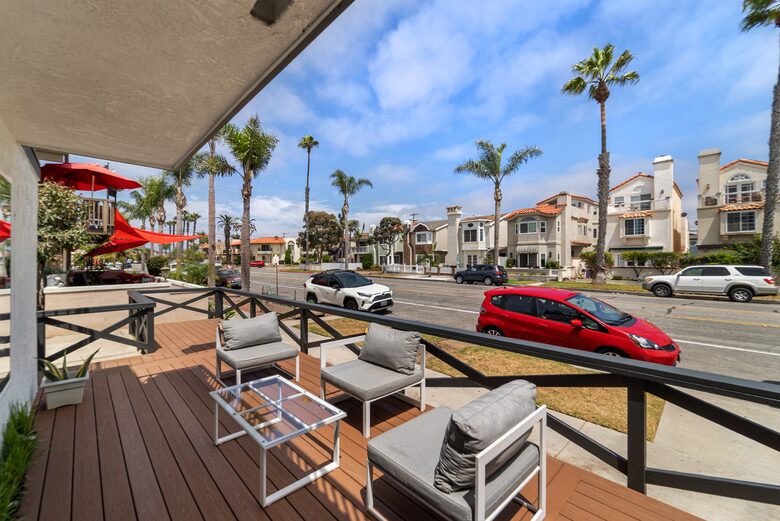 Contemporary Huntington Beach Getaway - Huntington Beach, California