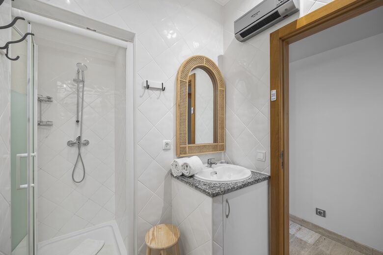 Oceanside Penthouse Marisea - Quarteira, Portugal