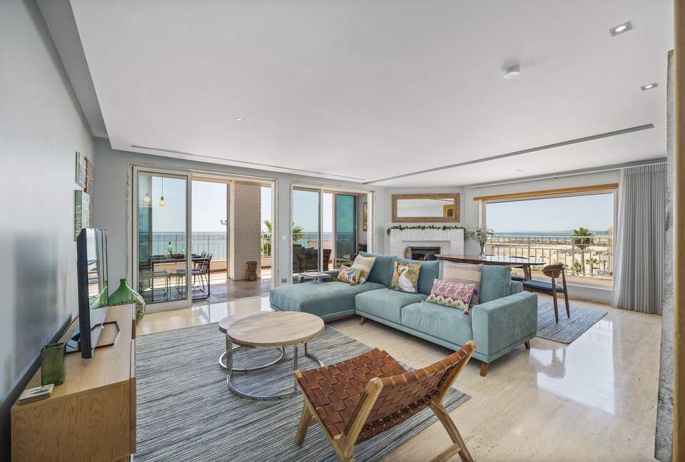 Oceanside Penthouse Marisea - Quarteira, Portugal