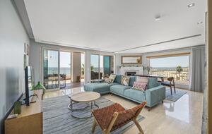 Oceanside Penthouse Marisea - Quarteira, Portugal