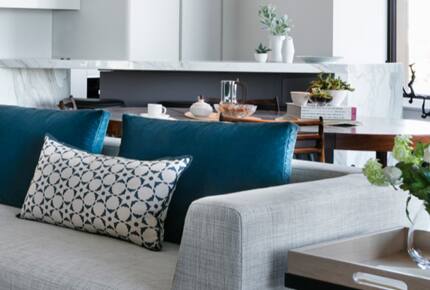 RiverWalk over the Thames - London, United Kingdom