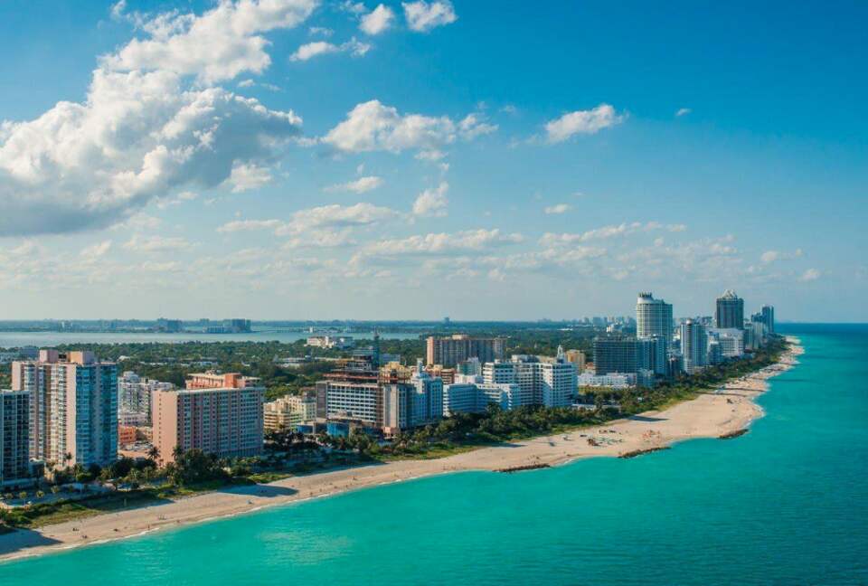 Destin Getaway - Walk To The Beach! - Destin, Florida