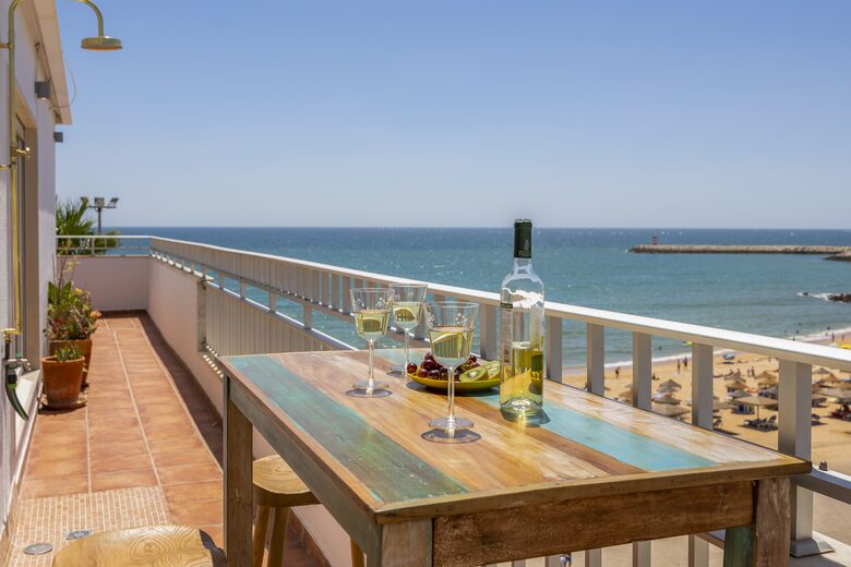 Oceanside Penthouse Marisea - Quarteira, Portugal