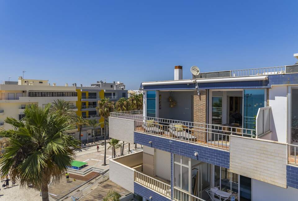 Oceanside Penthouse Marisea - Quarteira, Portugal