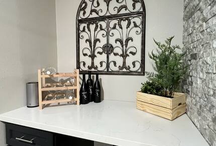 Seabrook Beach Retreat | 5 minutes from Kemah Boardwalk and NASA with Private Pool - Seabrook, Texas