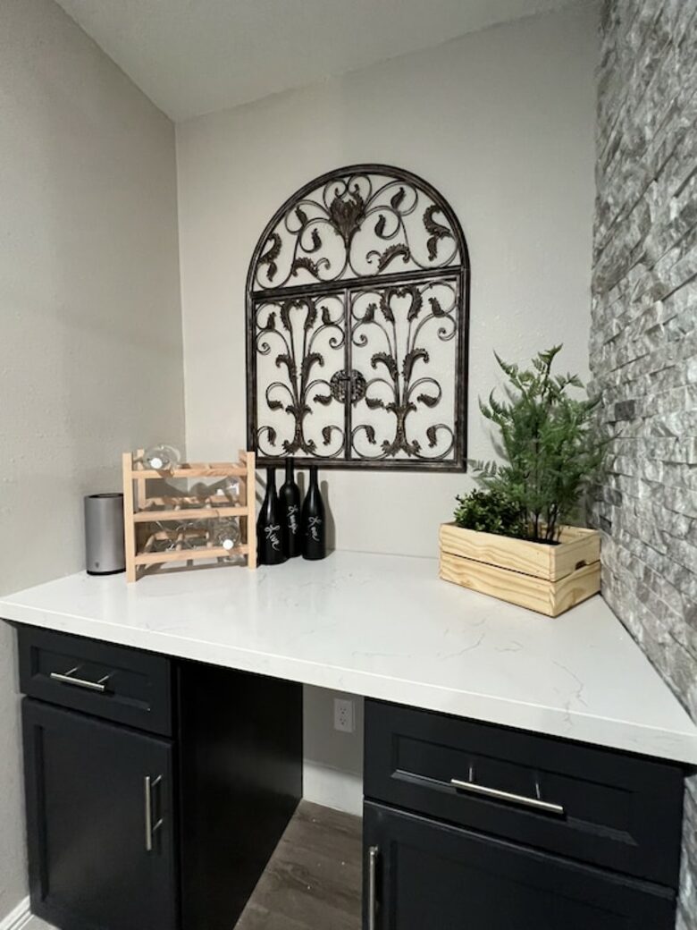 Seabrook Beach Retreat | 5 minutes from Kemah Boardwalk and NASA with Private Pool - Seabrook, Texas