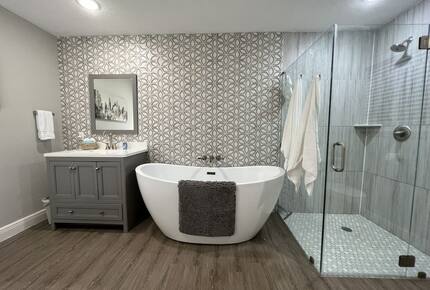 Seabrook Beach Retreat | 5 minutes from Kemah Boardwalk and NASA with Private Pool - Seabrook, Texas