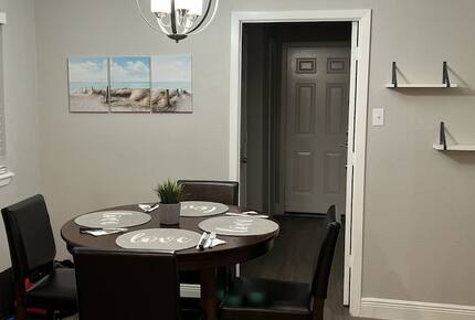 Seabrook Beach Retreat | 5 minutes from Kemah Boardwalk and NASA with Private Pool - Seabrook, Texas