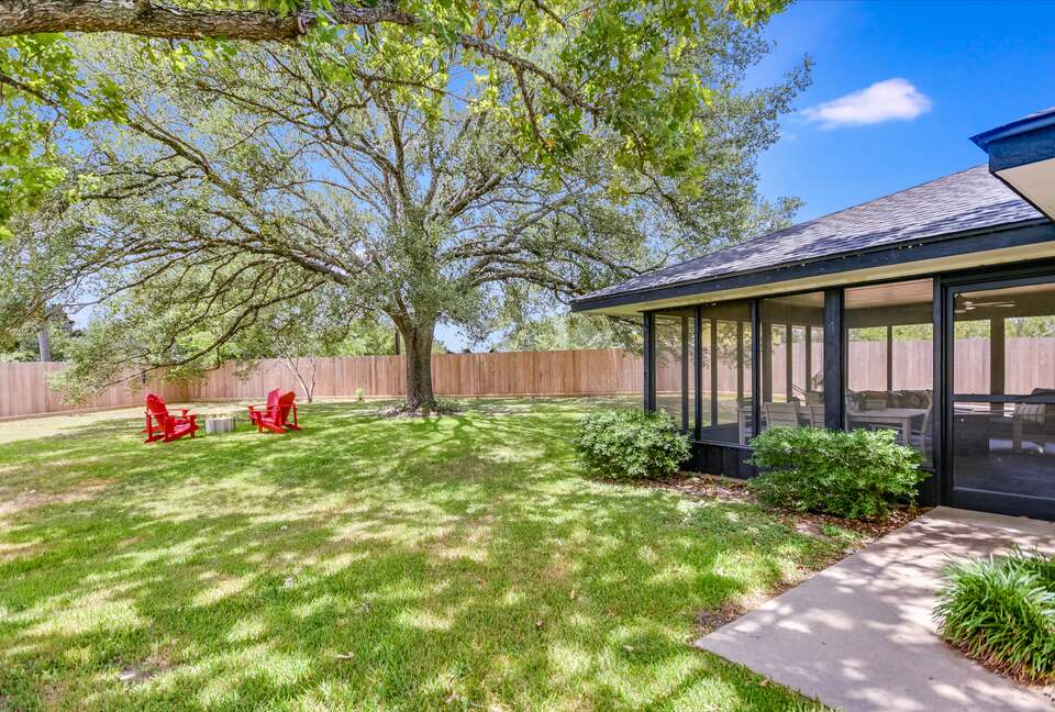 Casa Blanca - Round Top! World Class Antiquing, Shopping, Arts and More! - Fayetteville, Texas