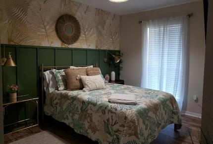 Seabrook Beach Getaway | 5 minutes from Kemah Boardwalk and NASA with a Private Pool - Seabrook, Texas