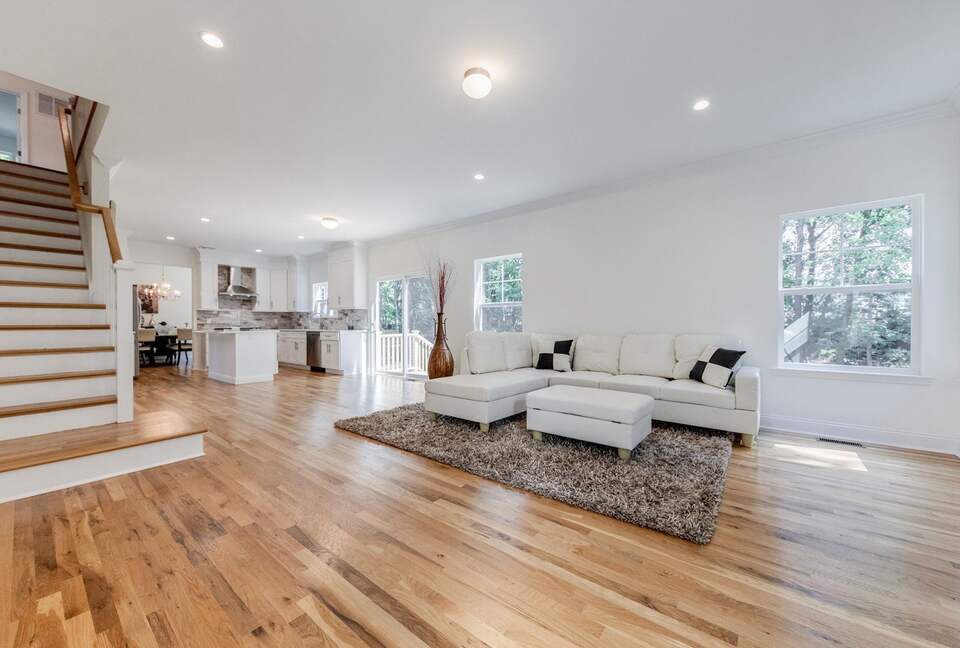 Modern Westhampton Haven - Center Moriches, New York