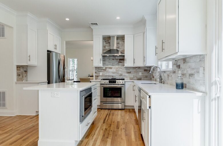 Modern Westhampton Haven - Center Moriches, New York