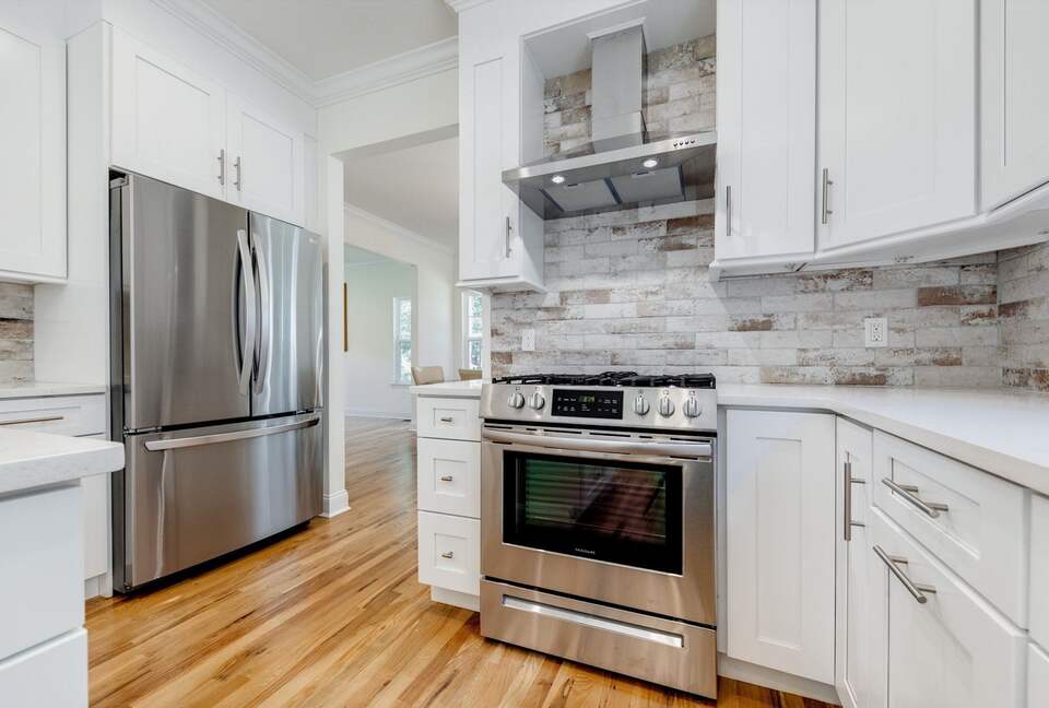 Modern Westhampton Haven - Center Moriches, New York