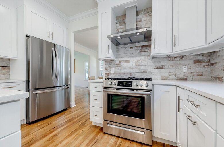 Modern Westhampton Haven - Center Moriches, New York