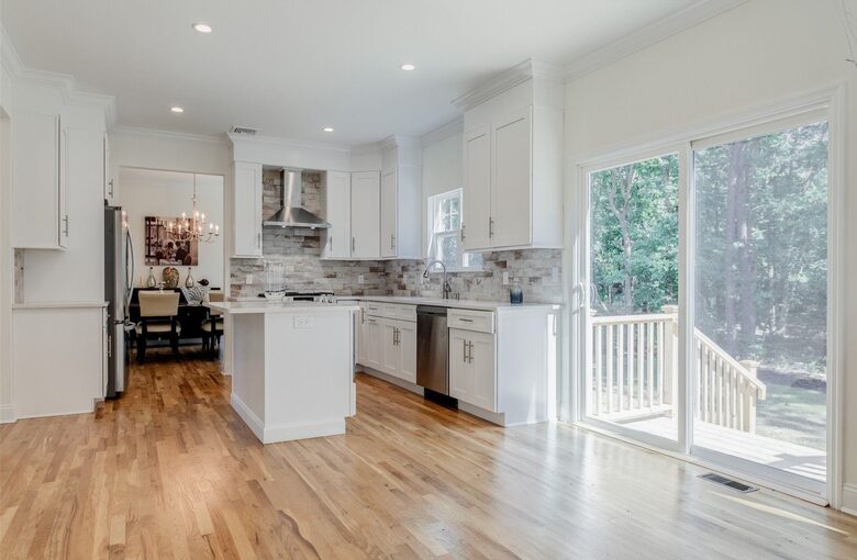 Modern Westhampton Haven - Center Moriches, New York