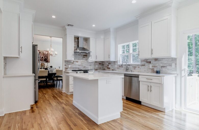 Modern Westhampton Haven - Center Moriches, New York