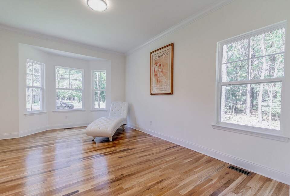 Modern Westhampton Haven - Center Moriches, New York