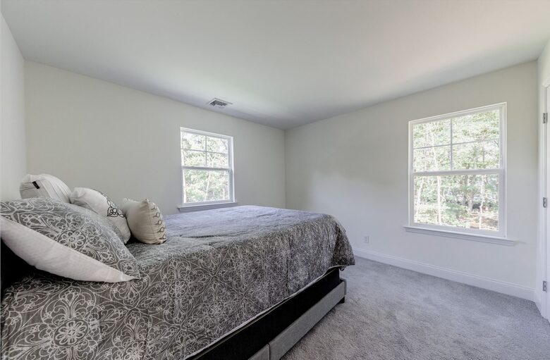 Modern Westhampton Haven - Center Moriches, New York