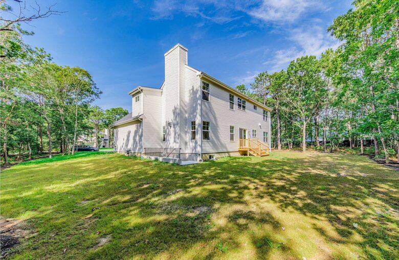 Modern Westhampton Haven - Center Moriches, New York