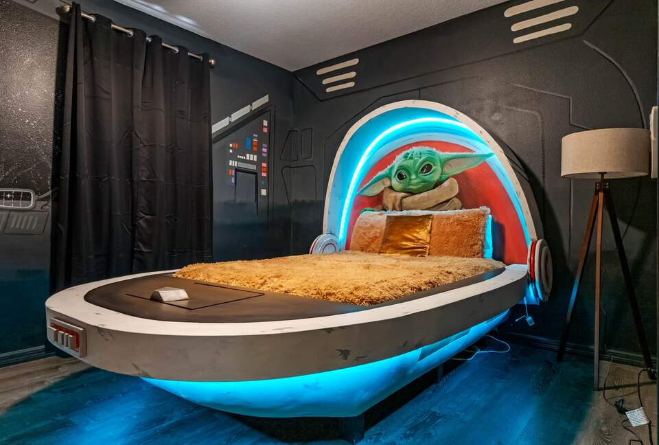 Harry Potter House + Star Wars Themed Vacation Paradise - Davenport, Florida