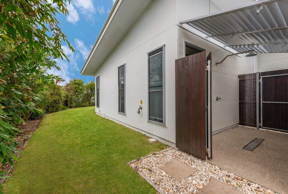 SANDS BEACH HOUSE - Mount Coolum, Australia
