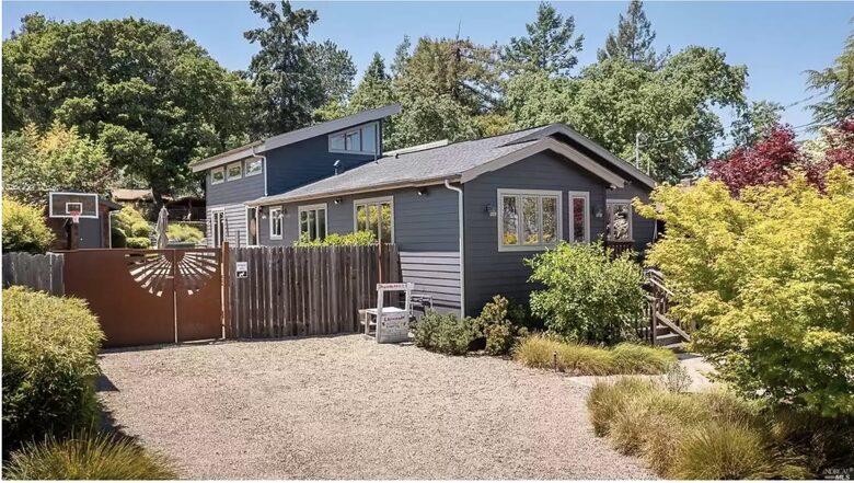 Modern Home in West Sonoma County Farm Country, with Pool - Sebastopol, California