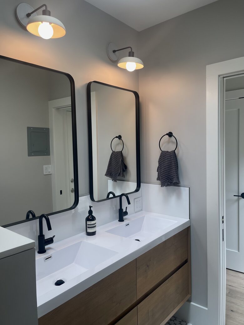 Modern Home in West Sonoma County Farm Country, with Pool - Sebastopol, California