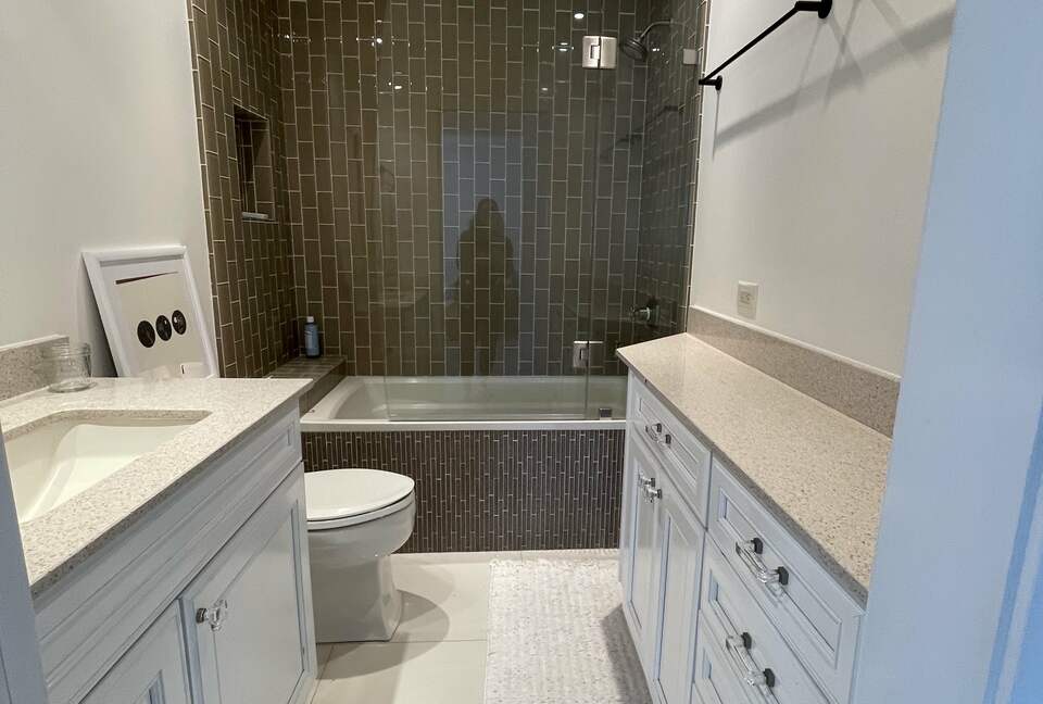 Modern Home in West Sonoma County Farm Country, with Pool - Sebastopol, California