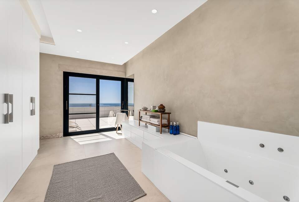 Villa Monte Halcones with stunning sea views (R) - Marbella, Spain