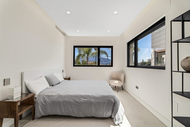 Villa Monte Halcones with stunning sea views (R) - Marbella, Spain