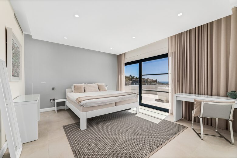 Villa Monte Halcones with stunning sea views (R) - Marbella, Spain