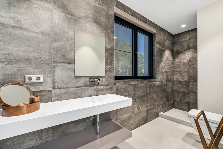 Villa Monte Halcones with stunning sea views (R) - Marbella, Spain