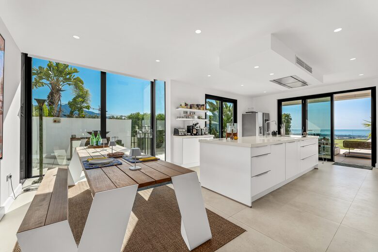 Villa Monte Halcones with stunning sea views (R) - Marbella, Spain