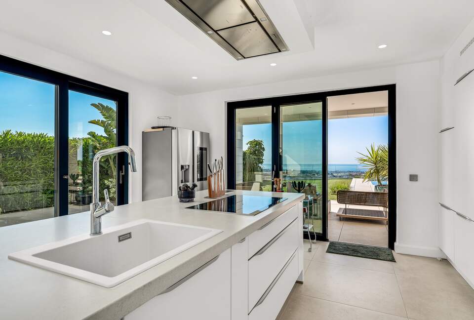 Villa Monte Halcones with stunning sea views (R) - Marbella, Spain