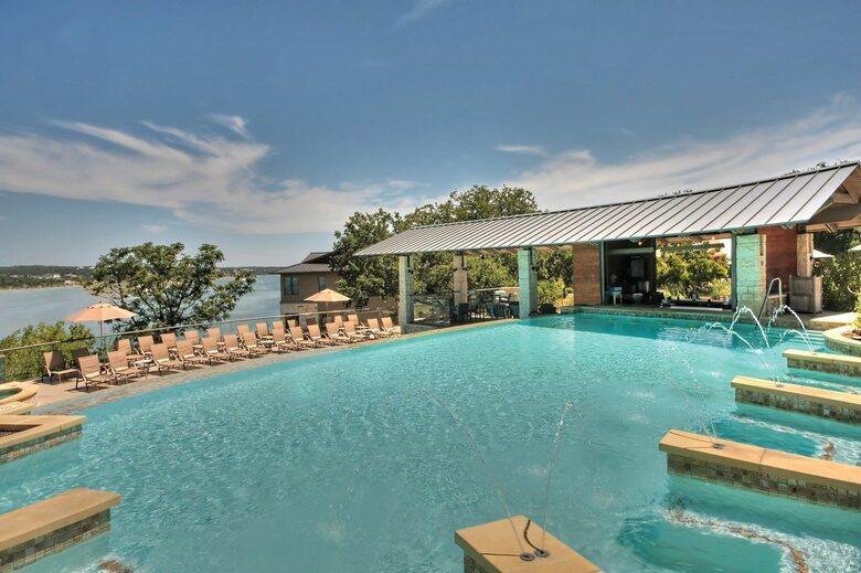 Lakeway Luxury Lakefront - Lakeway, Texas