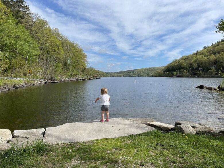 Stunning Modern Cabin by the Lake - New Preston Marble Dale, Connecticut