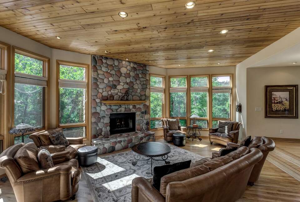 Edelweiss Chalet | Ski to Lift - Steamboat Springs, Colorado