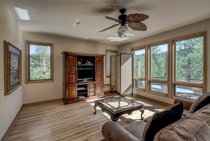 Edelweiss Chalet | Ski to Lift - Steamboat Springs, Colorado