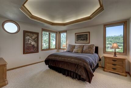 Edelweiss Chalet | Ski to Lift - Steamboat Springs, Colorado